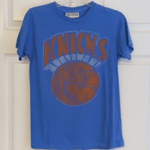 Knicks basketball tee
